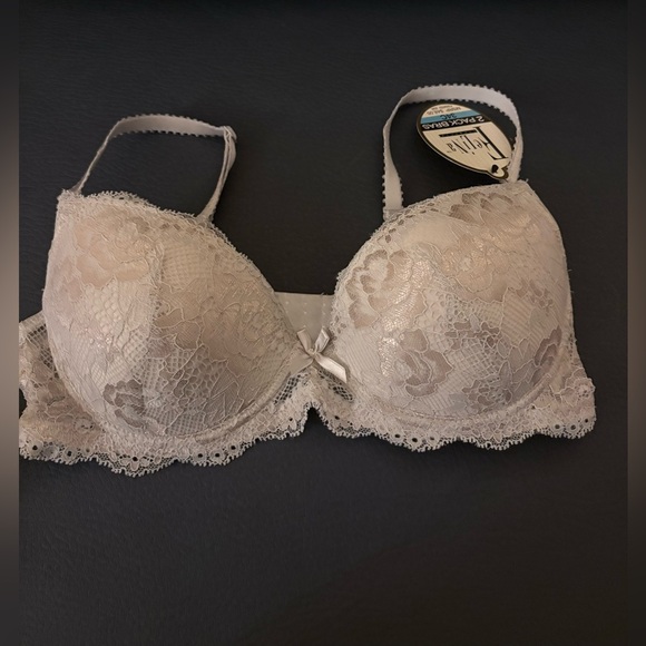 Felina Lace Bra Set - - Picture 3 of 7